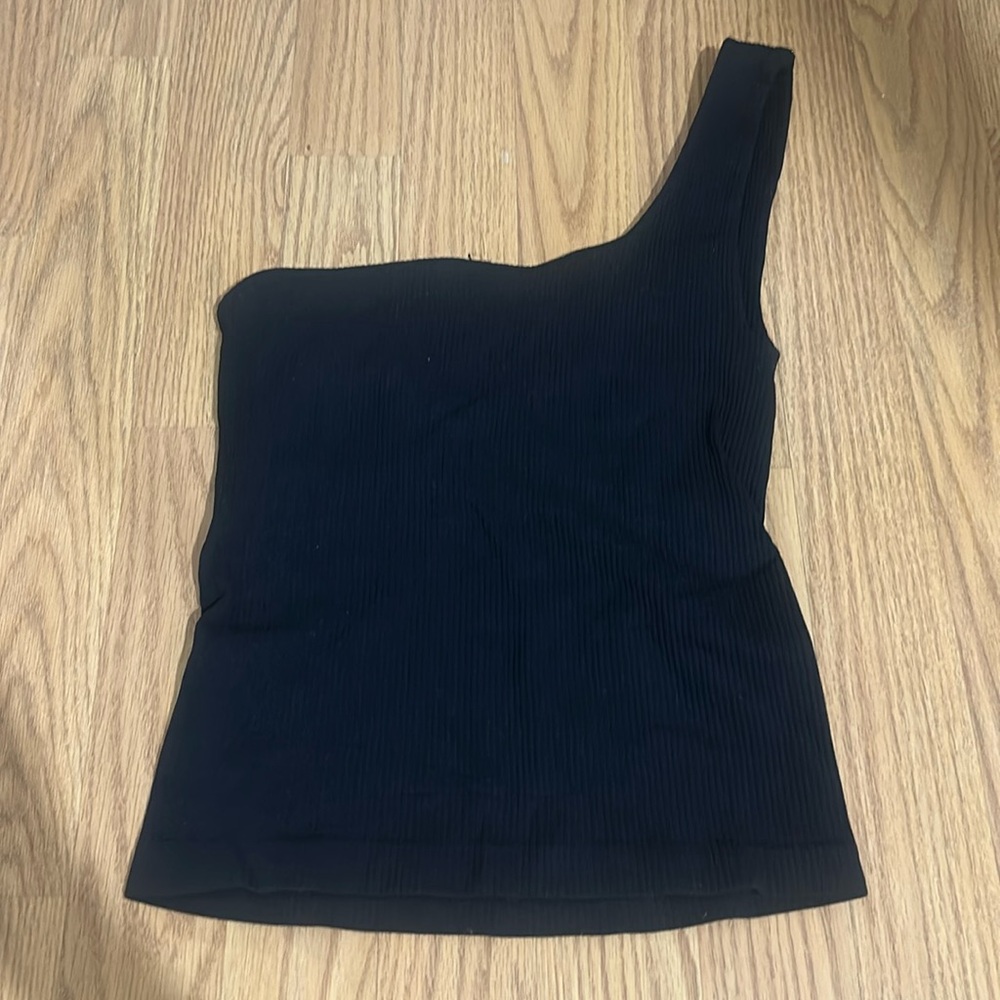 Free people black one sleeve ribbed shirt.